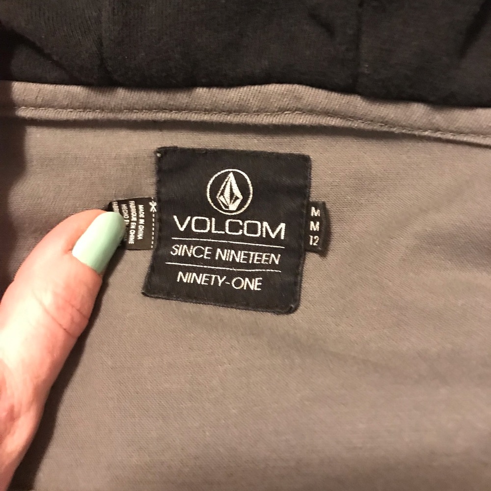 Gray & Black Volcom jacket 🤙 - Picture 5 of 6
